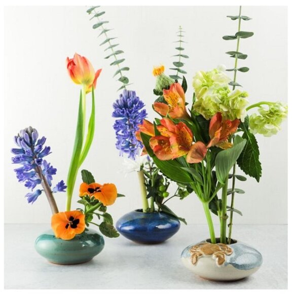 Studio Art Ikebana Frog Dish Vase on Pedestal Artist Signed - Picture 8 of 8